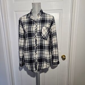 ARITZIA Wilfred Free Flannel Button Down
